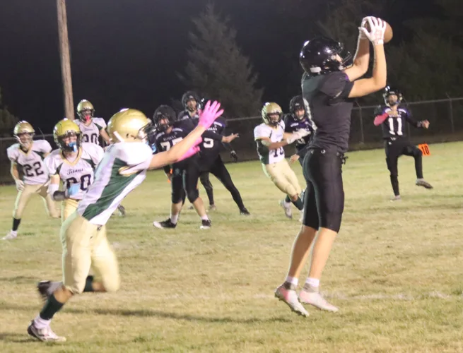 Titans pull away from Badgers in 2nd half
